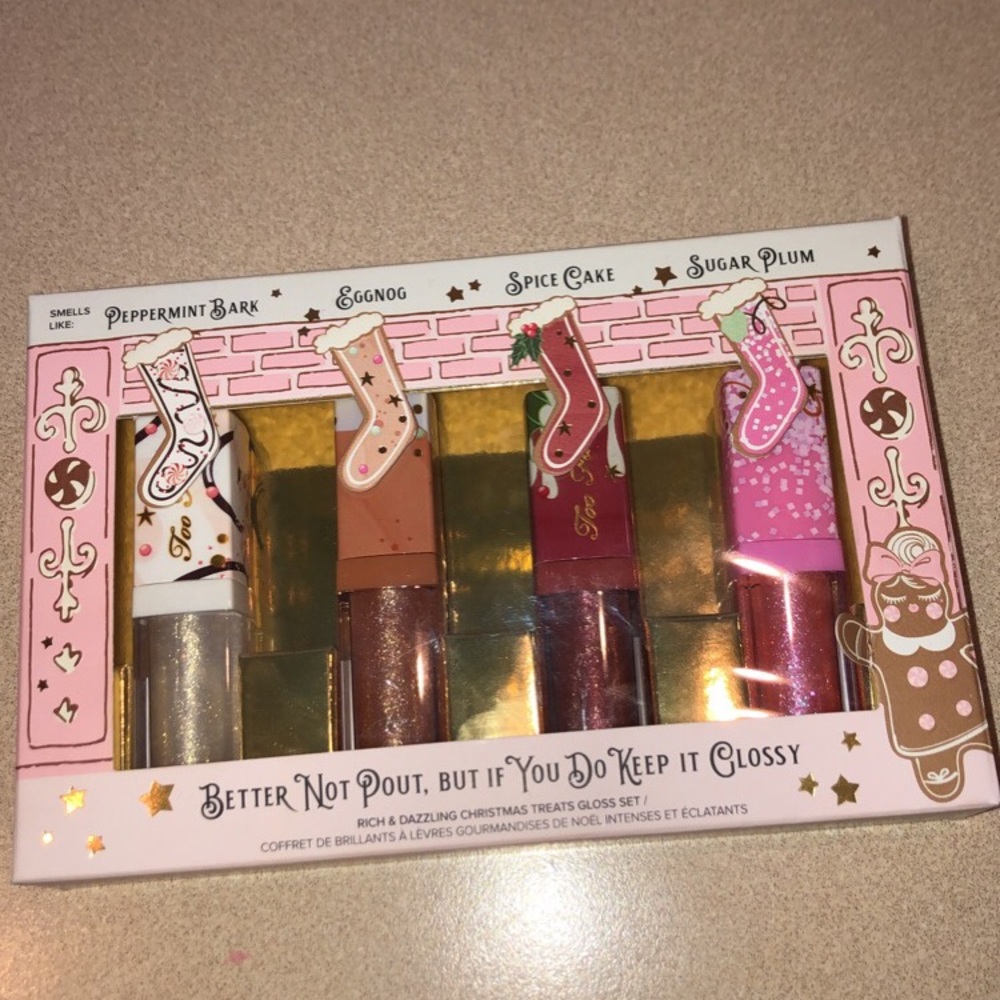 Too faced Christmas set